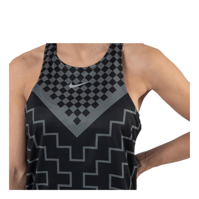 Tank Runway Geo Grey