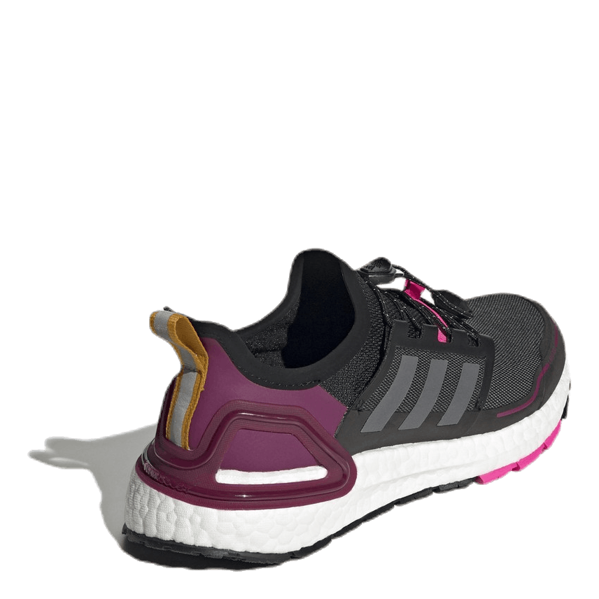 Ultraboost WINTER.RDY Shoes Core Black / Iron Metallic / Power Berry