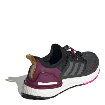 Ultraboost WINTER.RDY Shoes Core Black / Iron Metallic / Power Berry