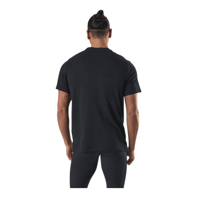 Court Swoosh Tee Black