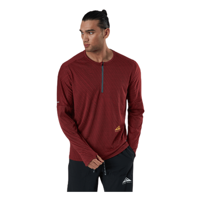 Dri-FIT Element 1/2-Zip Top Trail Red