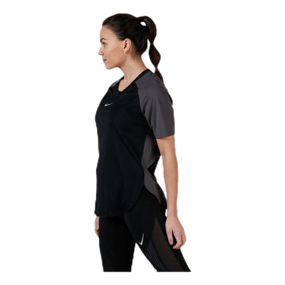 City Sleek Top SS Cool Black/Grey