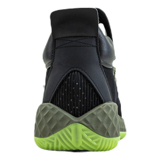 Pro Boost Mid Shoes Core Black / Cloud White / Legacy Green