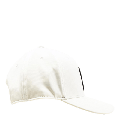 P 110 Cap White