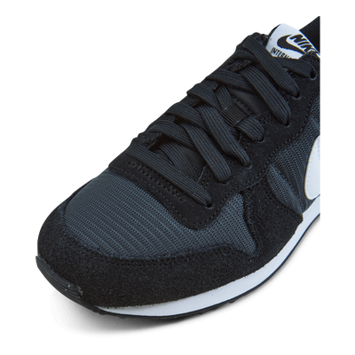 Women's Nike Internationalist Black/white-dk Smoke Grey