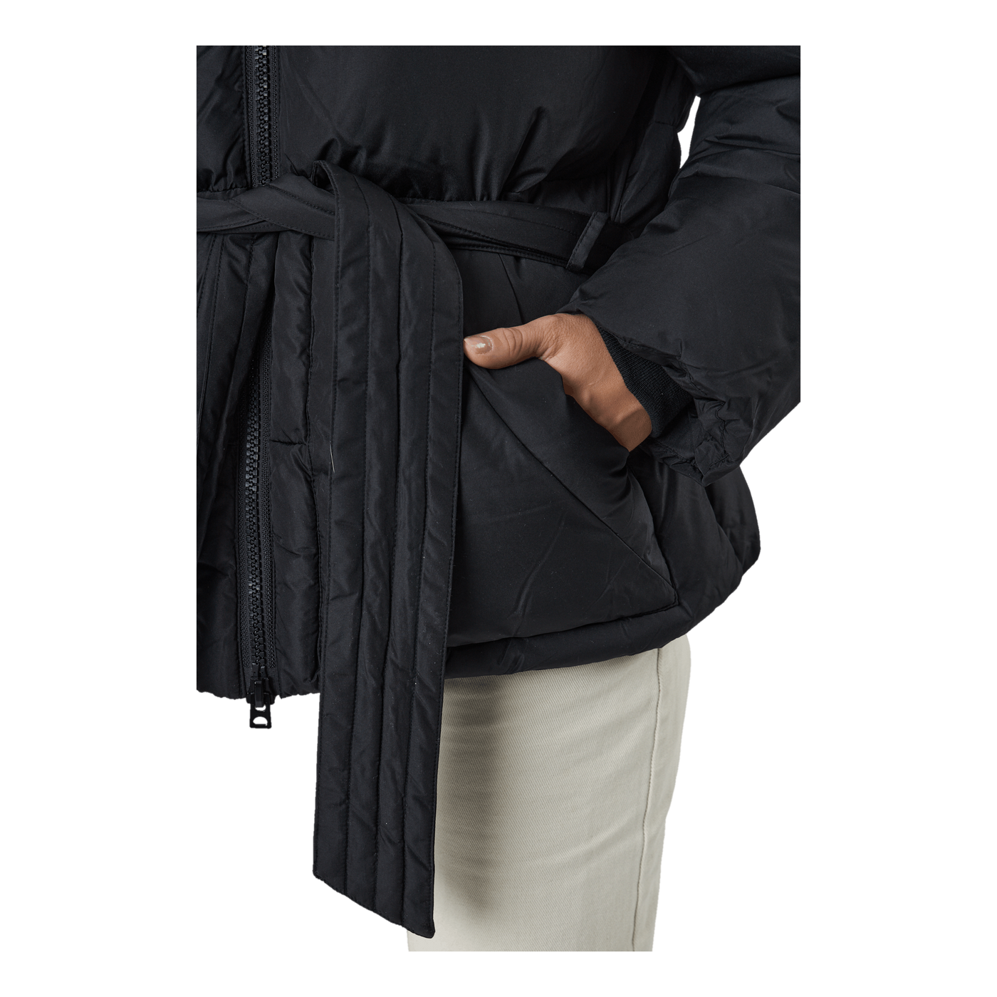 Beltet Short Padded Hood Jacke Black