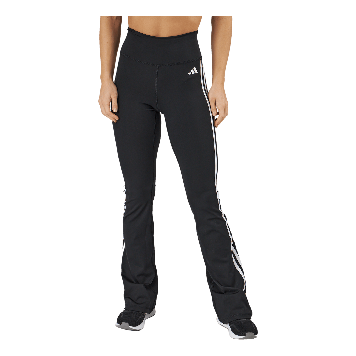 Training Essentials Flared Leggings Black